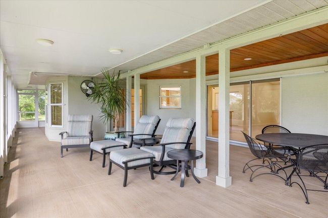 632 Concha Dr, House other with 3 bedrooms, 2 bathrooms and null parking in SEBASTIAN FL | Image 9