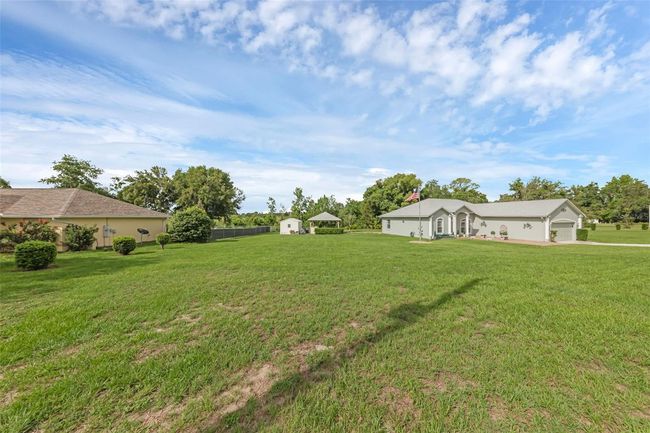 316 Dupont Cir, House other with 3 bedrooms, 2 bathrooms and null parking in HOWEY IN THE HILLS FL | Image 35