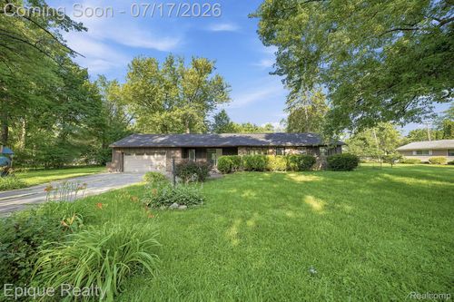 216 Aveline St, Ypsilanti, MI, 48197-4701 | Card Image