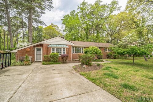 115 Mistletoe Dr, Newport News, VA, 23606-3607 | Card Image