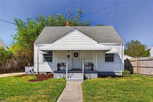 706 Newport News Avenue, Hampton, VA, 23669 | Card Image
