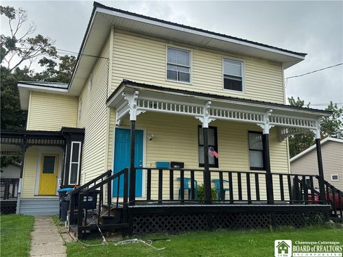 218 W Main St, Fredonia, NY, 14063-2232 | Card Image