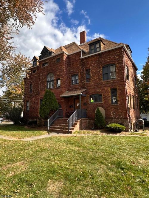 720 Madison Ave, Plainfield, NJ, 07060-1544 | Card Image