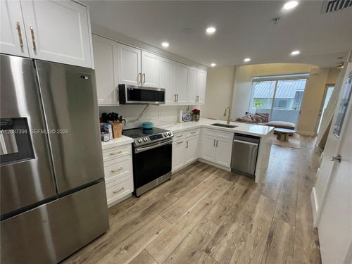 141-3339 Virginia St, Miami, FL, 33133-6028 | Card Image