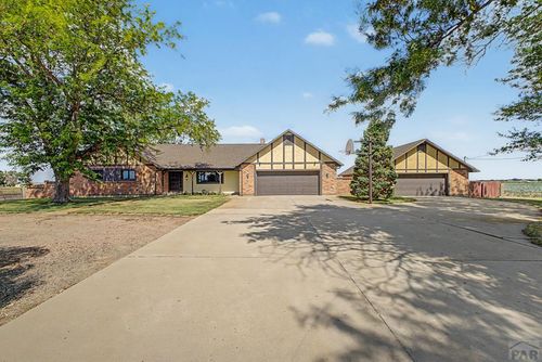 1194 39th Ln, Pueblo, CO, 81006-9340 | Card Image