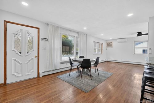 5 Bedford Ln, Thiells, NY, 10984-1401 | Card Image