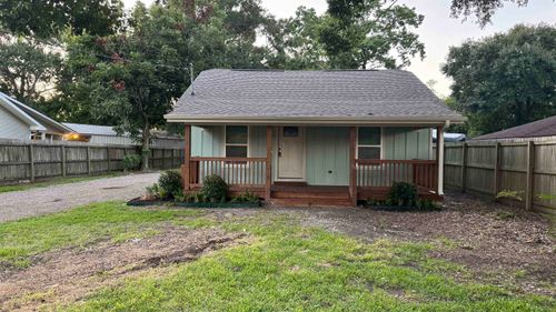 6579 Howe St., Groves, TX, 77619 | Card Image