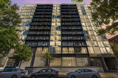 7g-450 W Briar Pl, Chicago, IL, 60657-4822 | Card Image