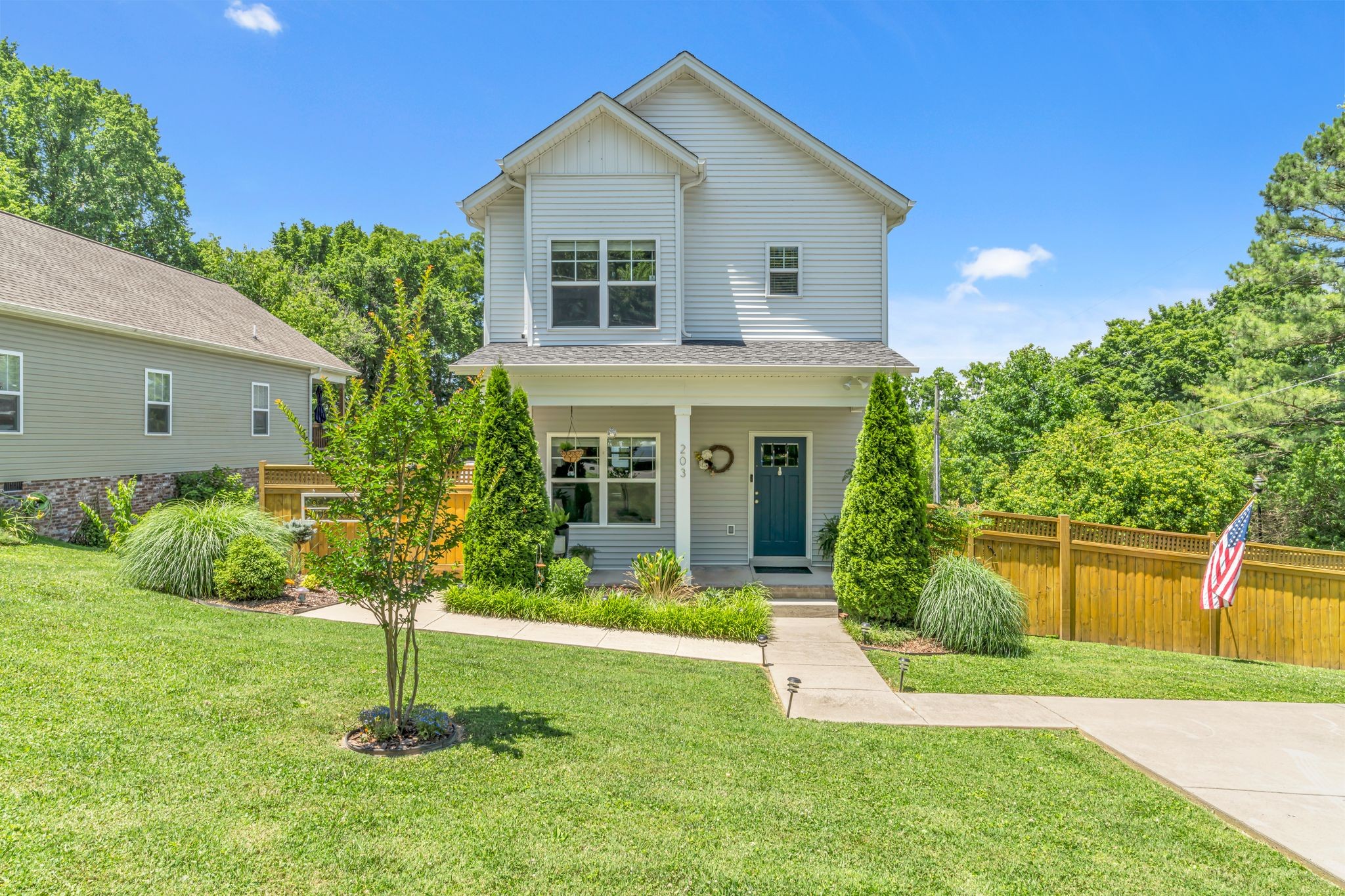 Walnut St, Springfield, TN 37172