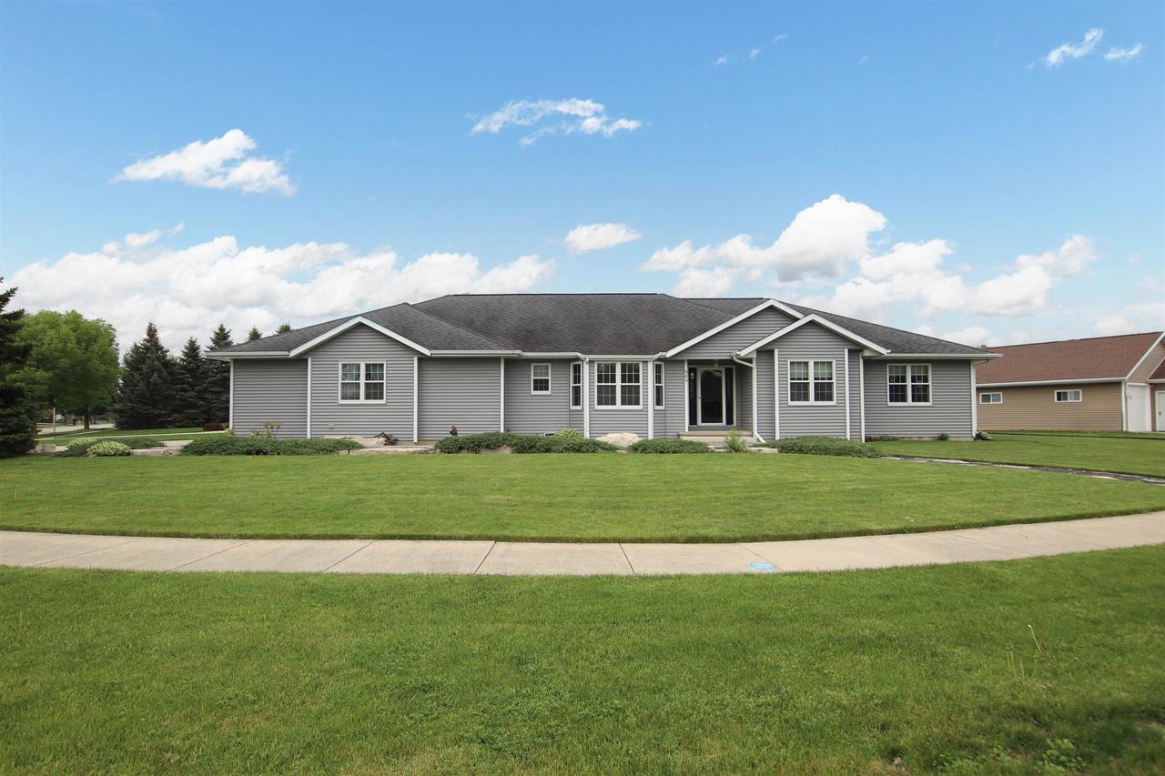 Prairie Pkwy, Fond Du Lac, WI 54935