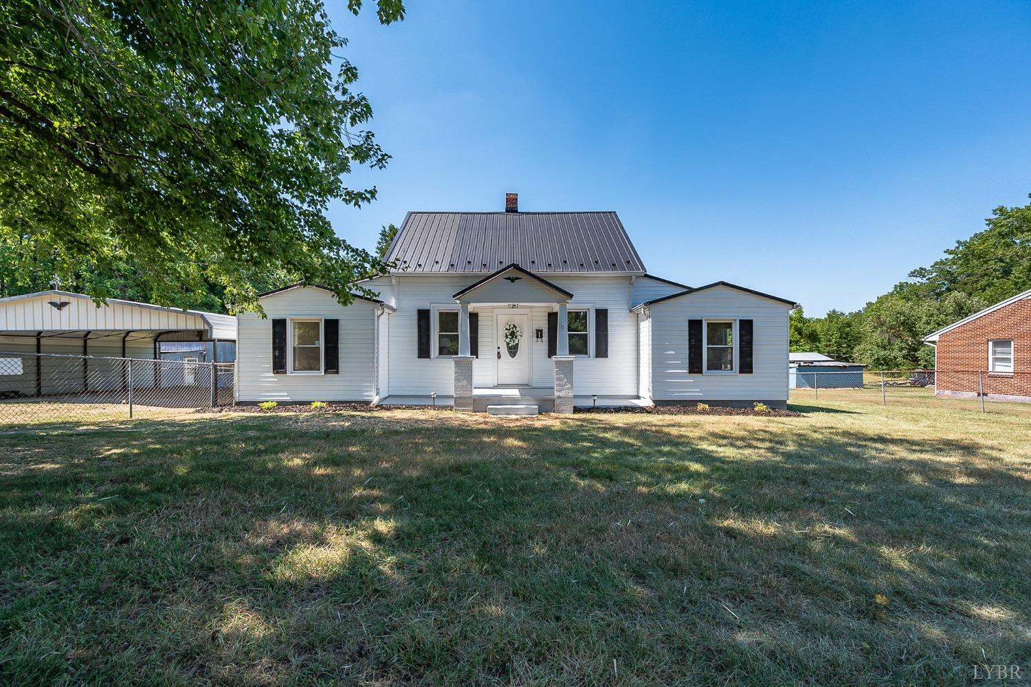 Longview Rd, Hurt, VA 24563