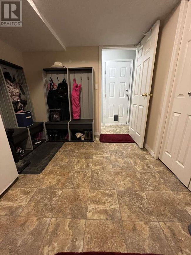 27 Preston Cres, House other with 4 bedrooms, 2 bathrooms and 4 parking in Enderby BC | Image 27