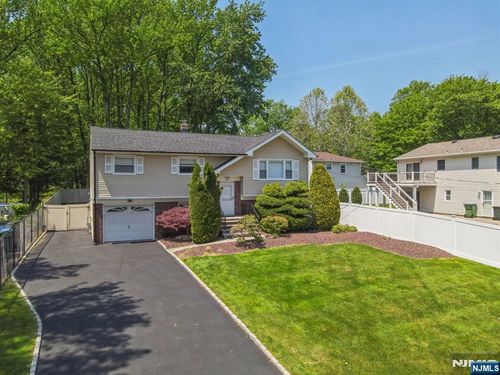743 Wood Avenue, Edison, NJ, 08820 | Card Image