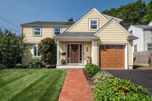29 Alan Dale Rd, Medford, MA, 02155-1403 | Card Image