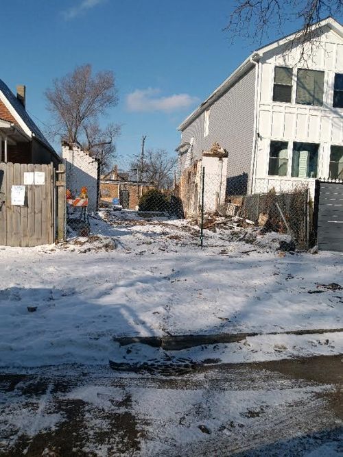 854 N Saint Louis Ave, Chicago, IL, 60651-4050 | Card Image