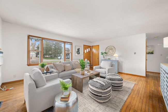 205 S 2 Nd St, House other with 3 bedrooms, 1 bathrooms and null parking in MALTA IL | Image 4