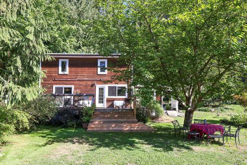 4256 Macaulay Rd, Black Creek, BC, V9J1E1 | Card Image