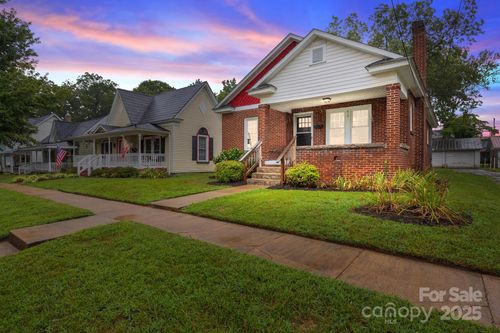 413 S Rowan Ave, Spencer, NC, 28159-2234 | Card Image