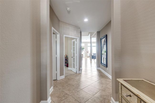 Foyer | Image 18
