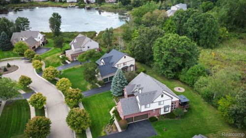 3226 Estate View Ct, Commerce Township, MI, 48382-5139 | Card Image