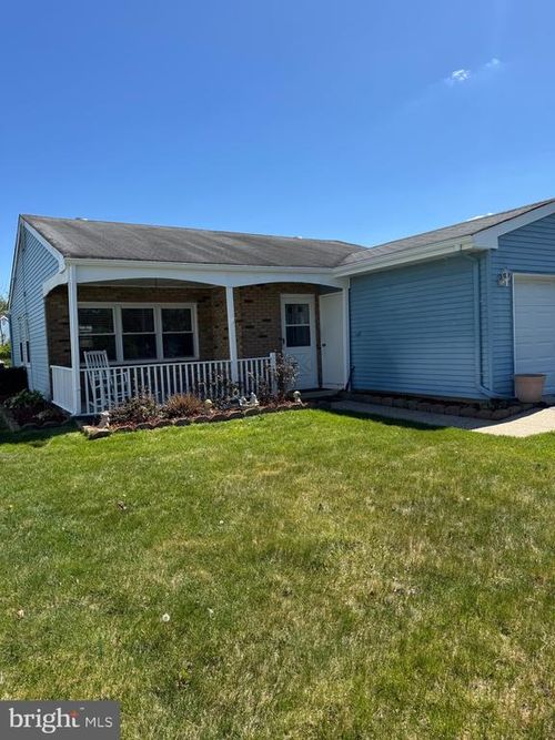 18 Narberth Pl, Southampton, NJ, 08088-1305 | Card Image