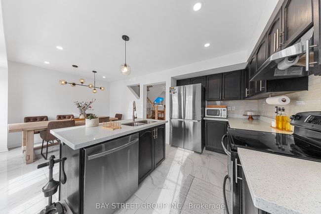 112 Barnham St, House attached with 5 bedrooms, 4 bathrooms and 2 parking in Ajax ON | Image 17
