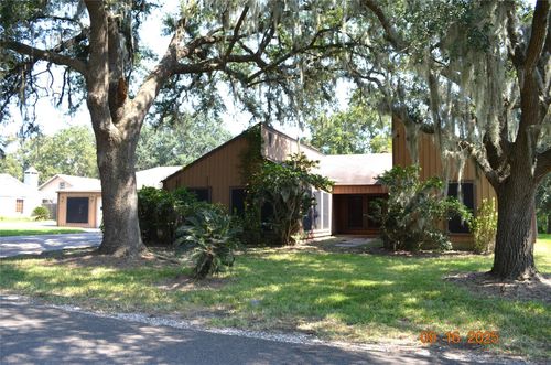 230 Mallard Pt, Livingston, TX, 77351-5283 | Card Image