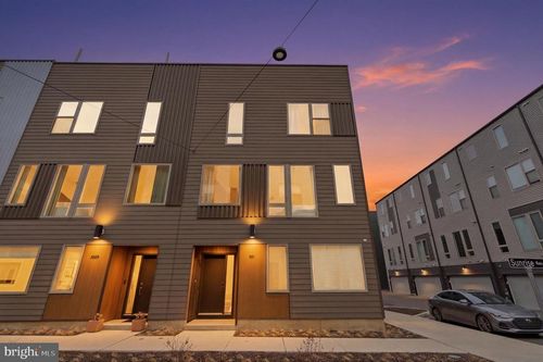 3011 Sunrise Walk, PHILADELPHIA, PA, 19125-4390 | Card Image