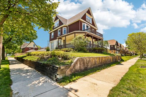 4905 W Wells St, Milwaukee, WI, 53208 | Card Image