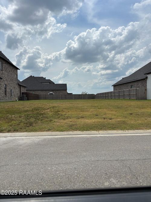 215 Big Lake Run, Youngsville, LA, 70592-6785 | Card Image