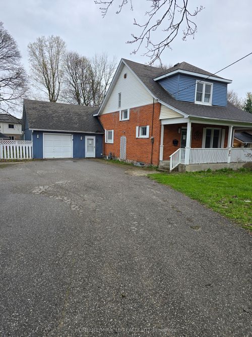 83 Liberty St N, Bowmanville, ON, L1C2L8 | Card Image