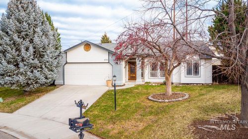 575 W Mulberry Loop, Nampa, ID, 83686-4940 | Card Image