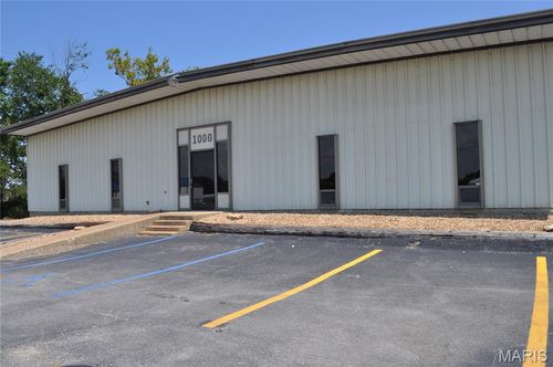 1000 S Broadway St, Poplar Bluff, MO, 63901-6330 | Card Image