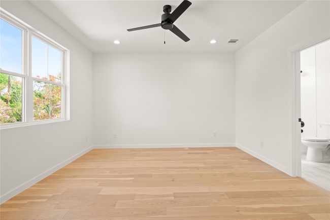 9006 Diceman Dr, House other with 4 bedrooms, 4 bathrooms and null parking in Dallas TX | Image 33