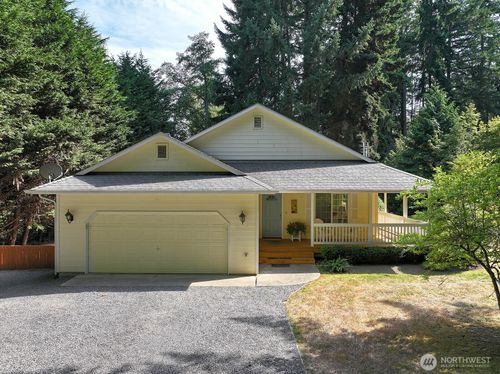 3198 Eaglecrest Ln, Clinton, WA, 98236-8522 | Card Image