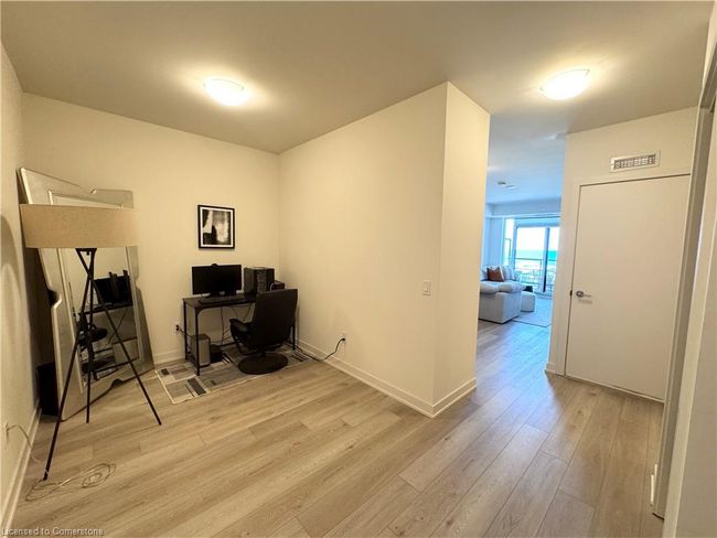 907 - 385 Winston Rd, House attached with 1 bedrooms, 1 bathrooms and 1 parking in Grimsby ON | Image 8