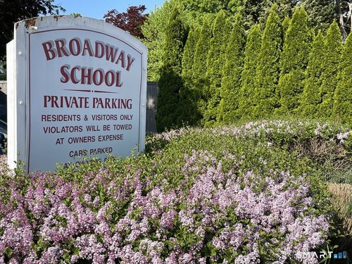 6-6 School St, Stonington, CT, 06378-1440 | Card Image