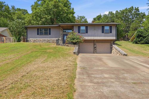 13 Eugenia St, Morrilton, AR, 72110-4313 | Card Image