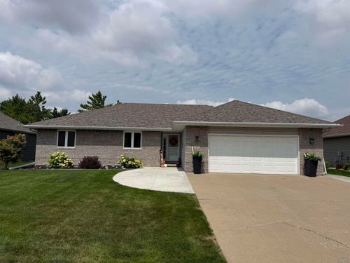 407 Embassy Ct, Sergeant Bluff, IA, 51054-8904 | Card Image