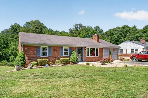201 Westbriar Place, Madison Heights, VA, 24572 | Card Image