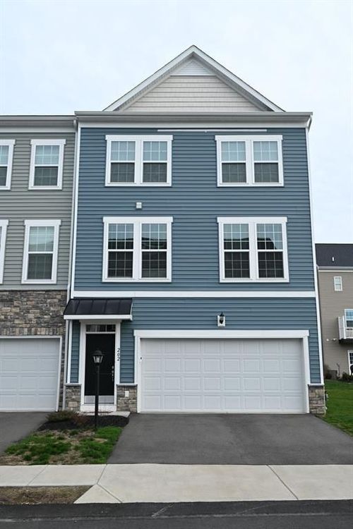 202 Truth Cir, Harmony, PA, 16037-6704 | Card Image