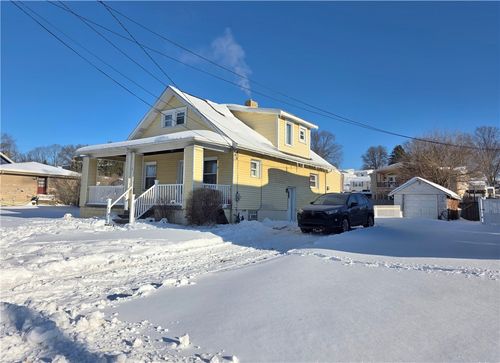 204 Fayette Ave, Oakdale, PA, 15071-1216 | Card Image