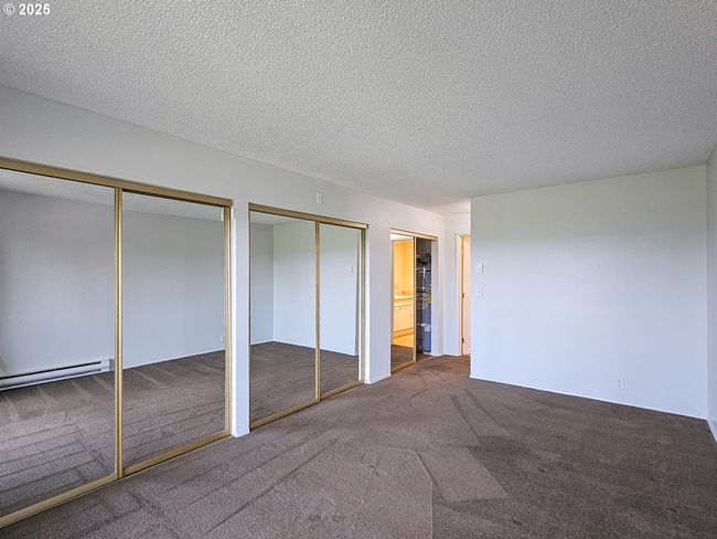 BLDG-25 - 213 Oswego Smt, Condo with 2 bedrooms, 2 bathrooms and 1 parking in Lake Oswego OR | Image 21