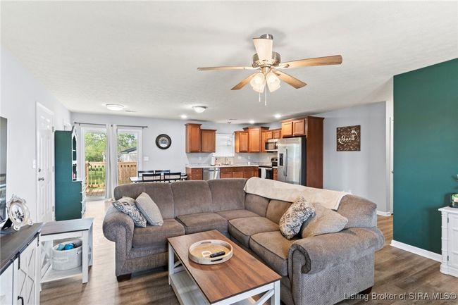 1128 Grassy Meadow Ct, Home with 3 bedrooms, 2 bathrooms and null parking in Scottsburg IN | Image 4