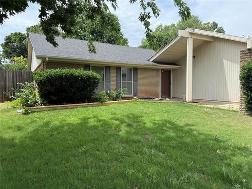 10429 Bayberry Drive, Oklahoma City, OK, 73162 | Card Image