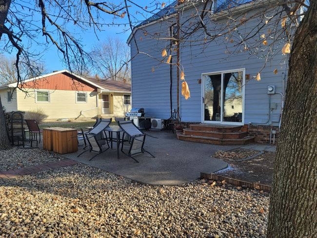 patio | Image 21