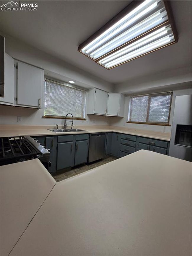 832 Spring Valley Dr, House other with 3 bedrooms, 3 bathrooms and null parking in Divide CO | Image 6