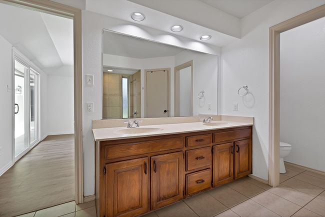 1614 Shadow Moss Way, House other with 3 bedrooms, 3 bathrooms and null parking in Carrollton TX | Image 25