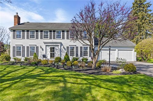 14 Summit Oaks, Pittsford, NY, 14534-3261 | Card Image