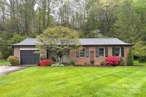118 Resada Dr, Brevard, NC, 28712-9546 | Card Image